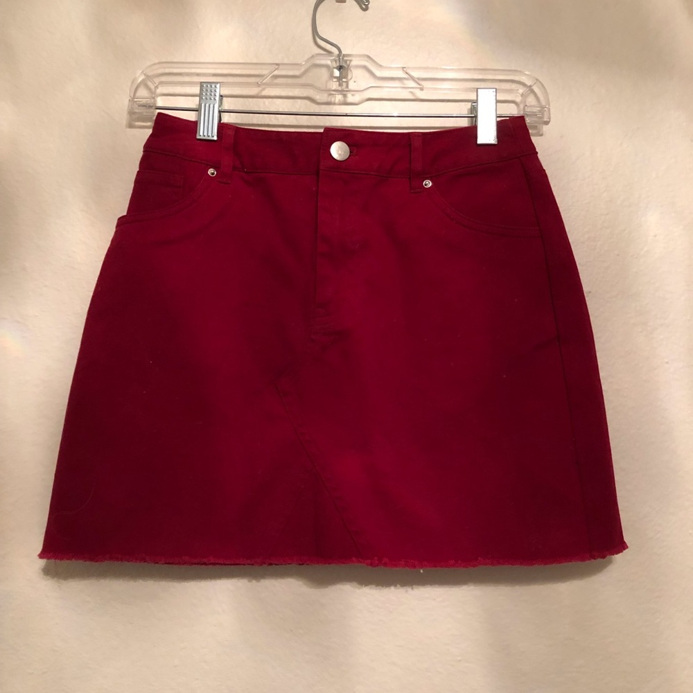 FOREVER 21 RED DISTRESSED MINI SKIRT